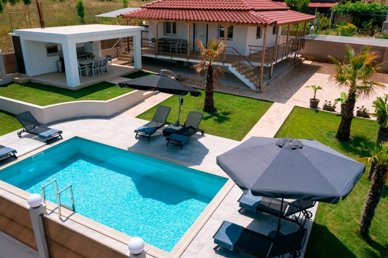 Villa Liana , Private Villa With Pool And Garden Vergia Extérieur photo